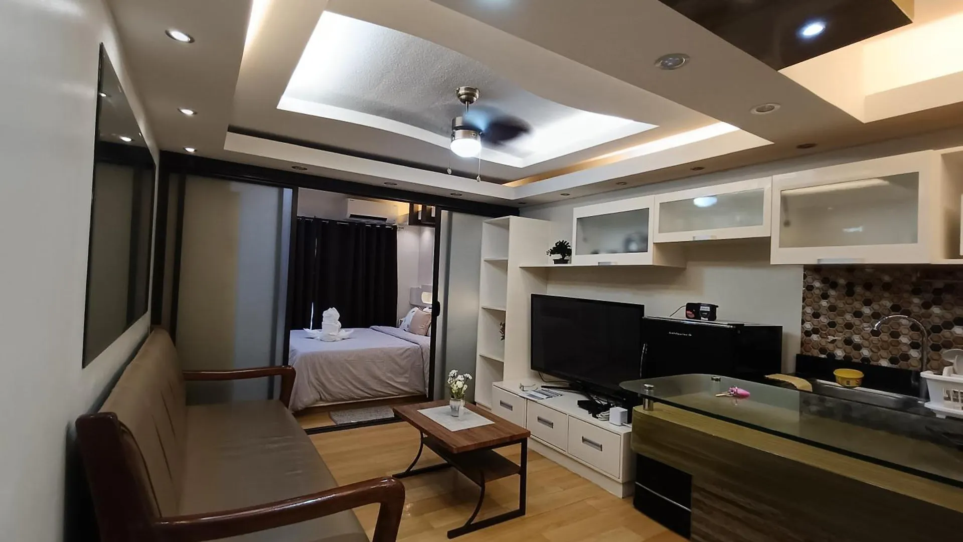 1Bedroom One Oasis Condo Fullyfurnished Davao 0*,  Philippines